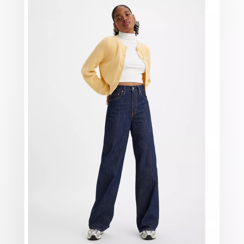 Levi’s Ribcage Wide Leg Jeans in Dark Wash - 27
